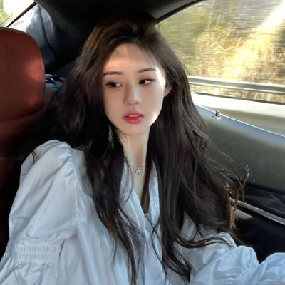 玉米上的麻雀